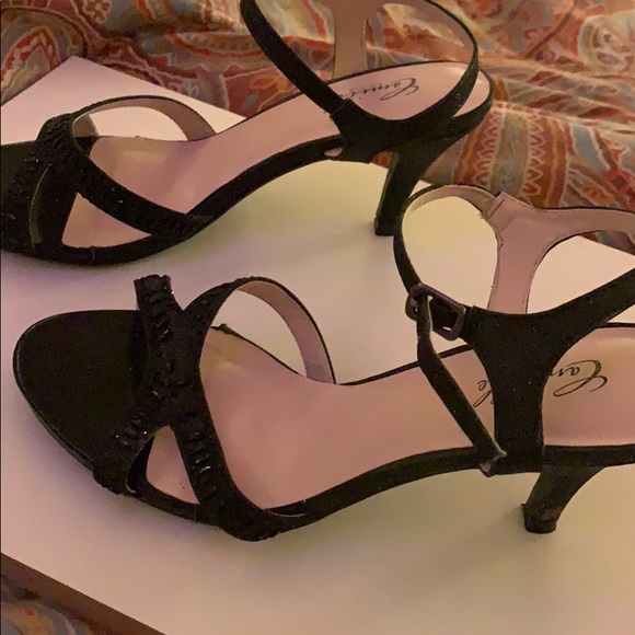 Heals - Picture 2 of 2